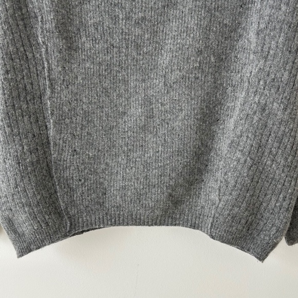 Girl By Band Of Outsiders Gray Crewneck Sweater - Picture 15 of 16